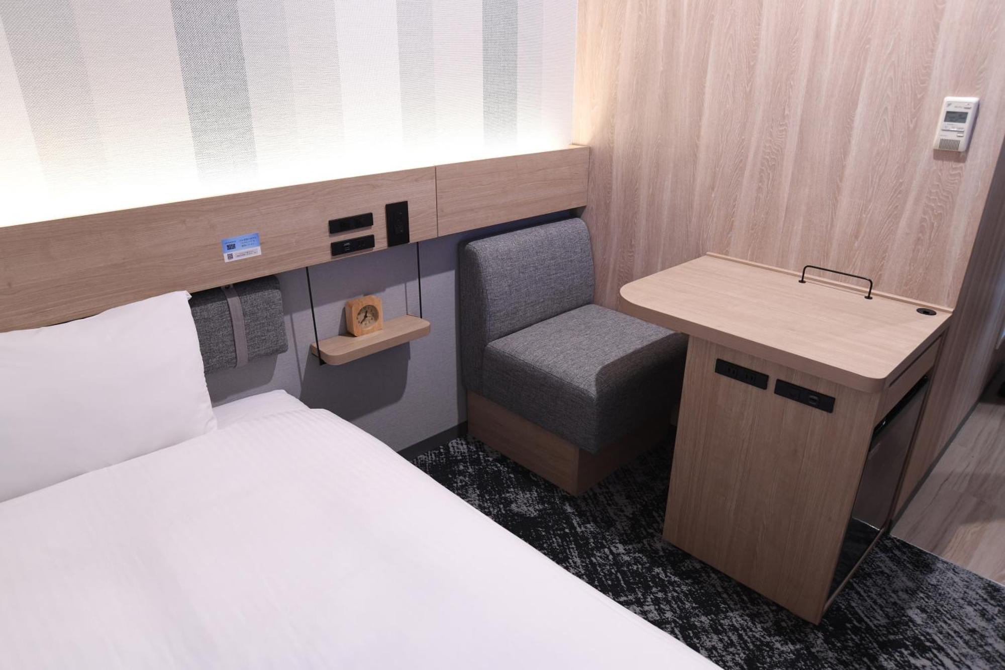 Washington R&B Hotel Otsuka Eki Kitaguchi Токио Номер фото